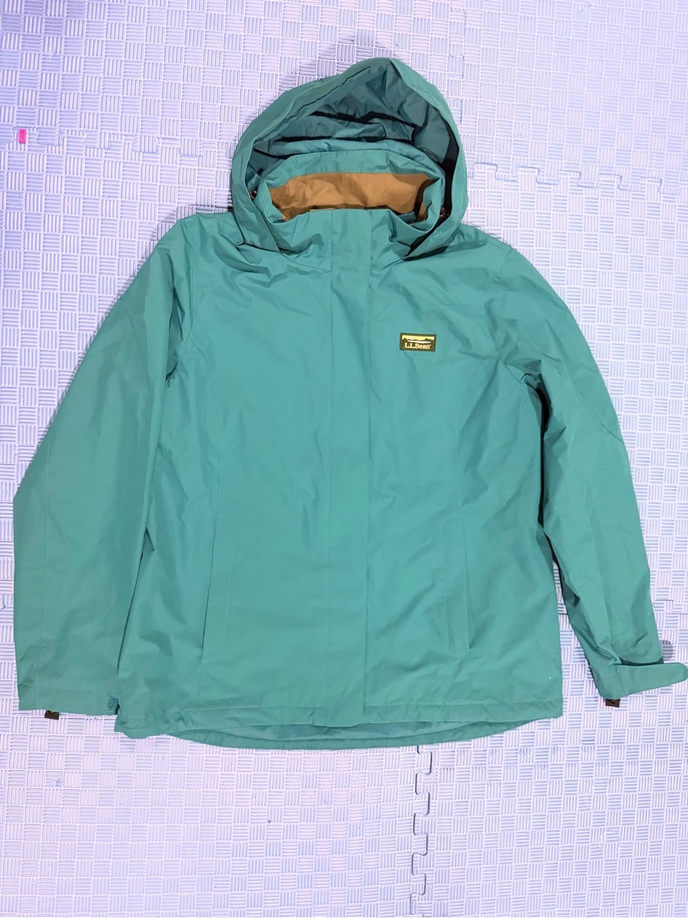 Ll Bean Woman Green Hooded Outdoor Jacket, Rain/Wind proof